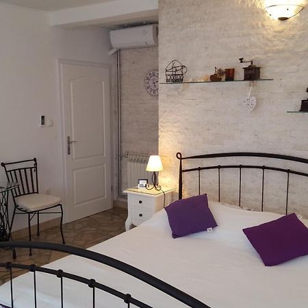 Apartmani Antunovic ポドゥゴラ エクステリア 写真