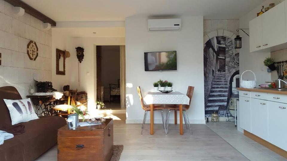 Apartmani Antunovic ポドゥゴラ エクステリア 写真