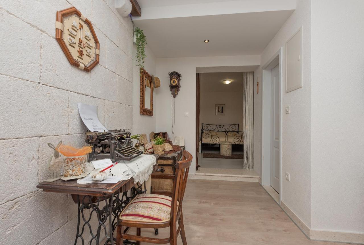 Apartmani Antunovic ポドゥゴラ エクステリア 写真