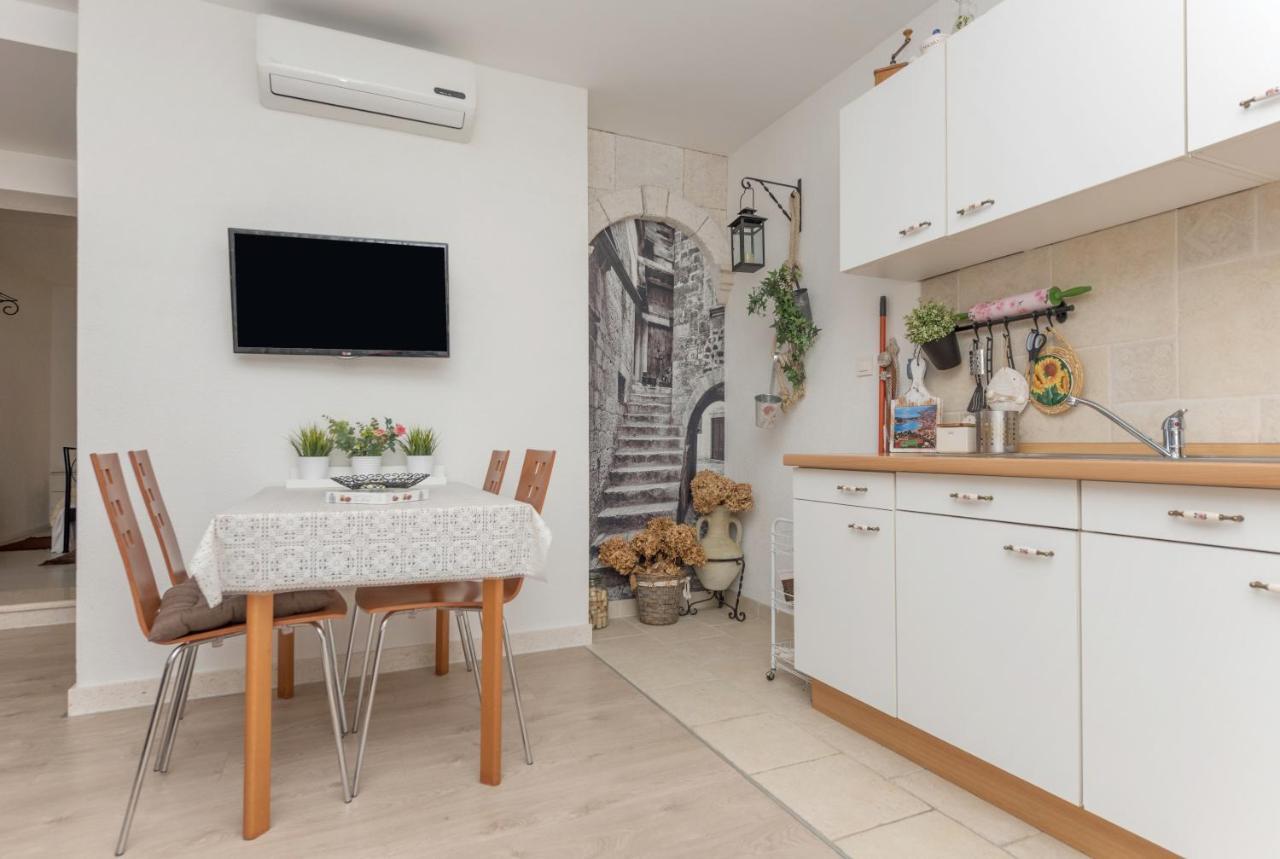Apartmani Antunovic ポドゥゴラ エクステリア 写真
